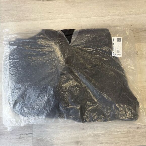 Fabletics All Weather Jacket Black Large NWT in packaging - Picture 5 of 6